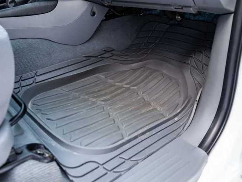 gumeni tepisi za auto